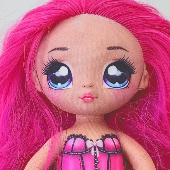 MGA Entertainment Na! Na! Na! Surprise Teen Alex Heart Pink Doll Poseable 11" - Picture 2 of 6